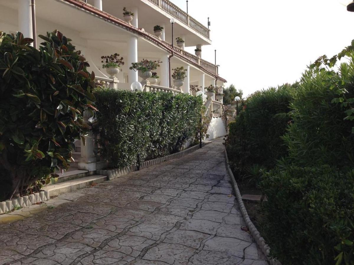 Residence Tramonto Peschici Buitenkant foto